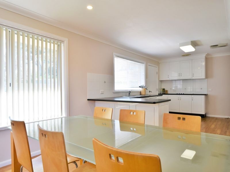 9 Barwang Street, Young NSW 2594