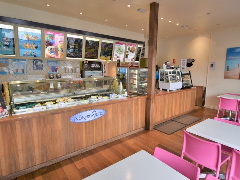 137 Boorowa Street, Young NSW 2594