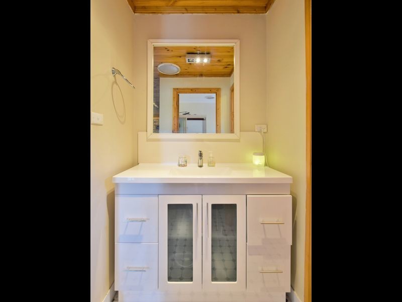 17 Dwyer Drive, Young NSW 2594