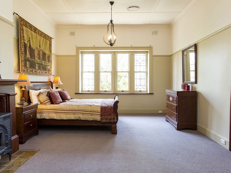 41 Edwards Street, Young NSW 2594