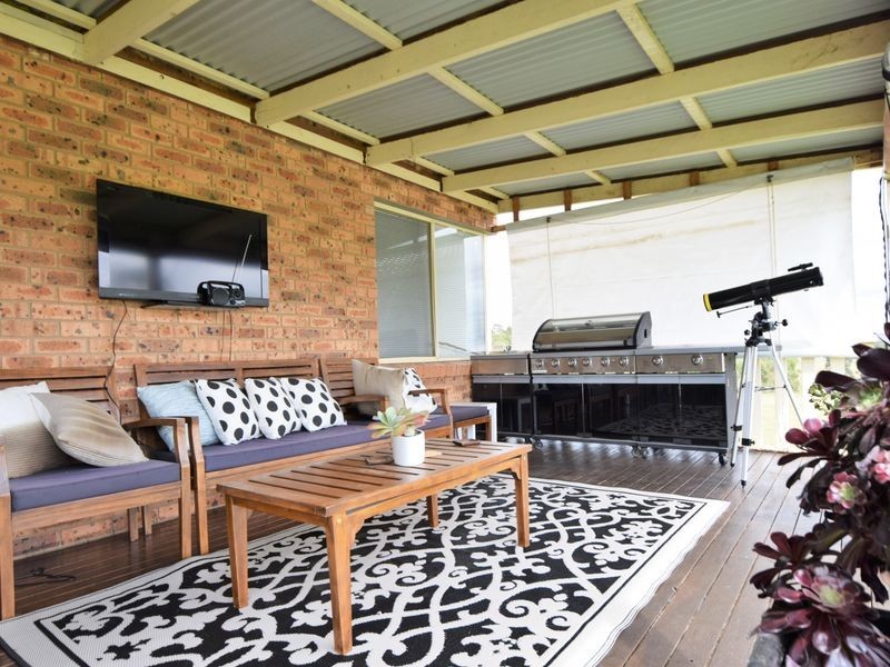 80 Normans Rd, Young NSW 2594