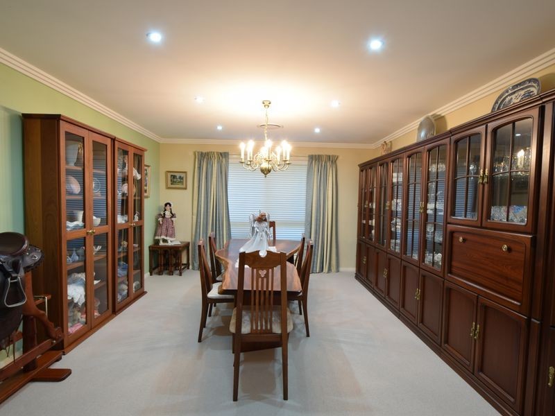 95 Belmore Road, Young NSW 2594