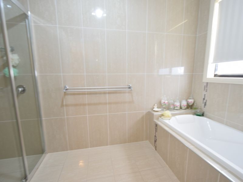 95 Belmore Road, Young NSW 2594