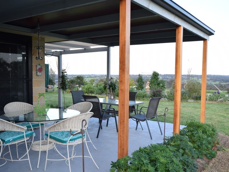 95 Belmore Road, Young NSW 2594