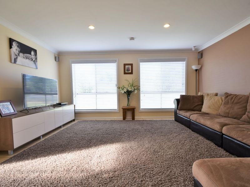 17 Old Monteagle Rd, Young NSW 2594