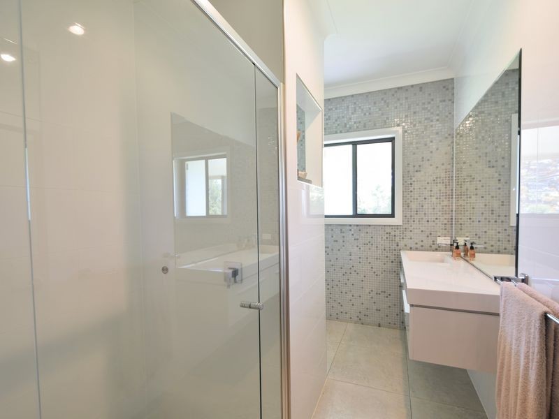 205 Henry Lawson Way, Young NSW 2594