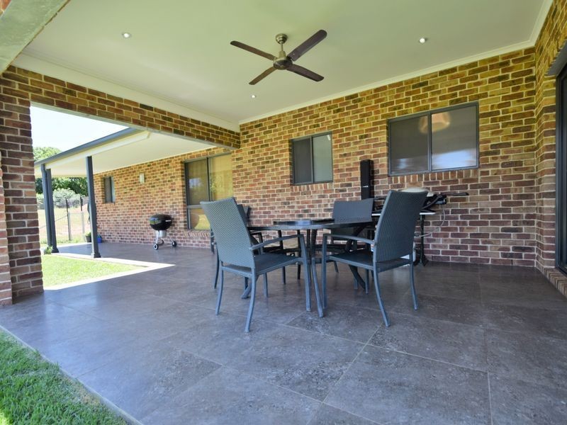 205 Henry Lawson Way, Young NSW 2594