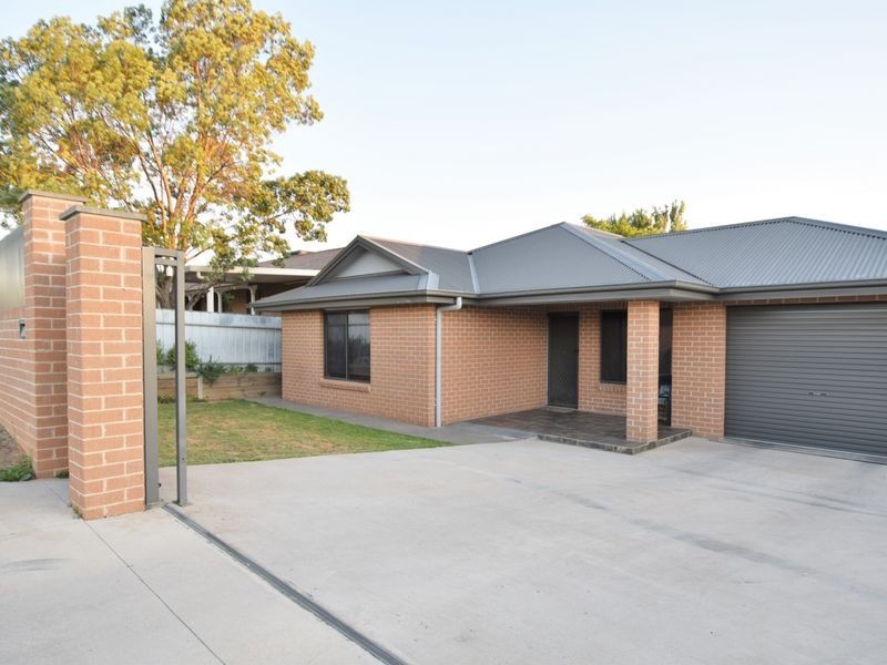 64 Orchard Street, Young NSW 2594