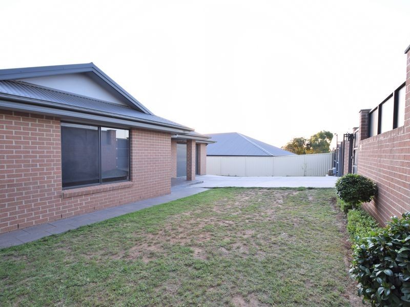 64 Orchard Street, Young NSW 2594