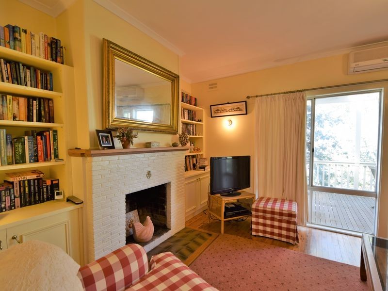 22 Nasmyth Street, Young NSW 2594