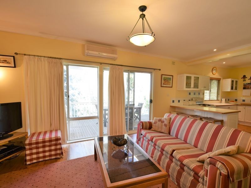 22 Nasmyth Street, Young NSW 2594