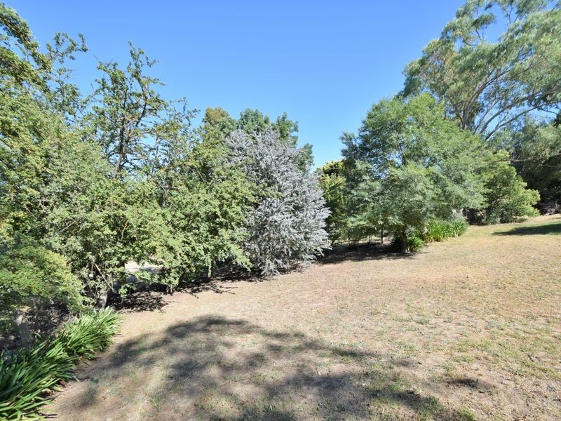 22 Nasmyth Street, Young NSW 2594