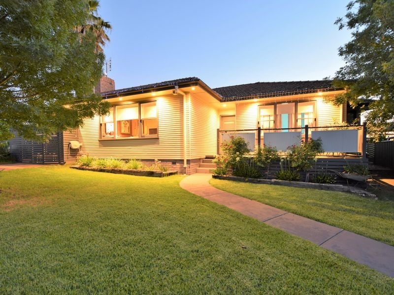 8 Nasmyth Street, Young NSW 2594