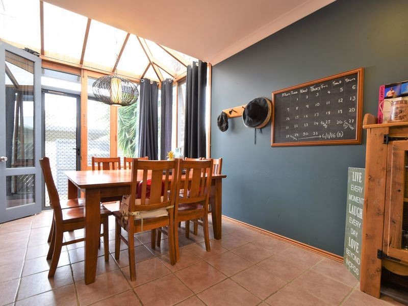 8 Nasmyth Street, Young NSW 2594