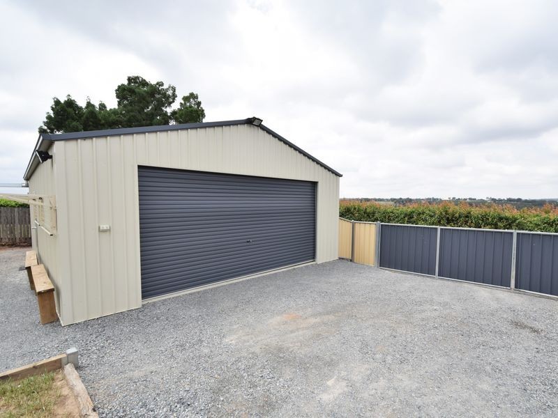 8 Nasmyth Street, Young NSW 2594