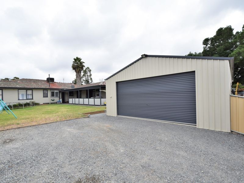 8 Nasmyth Street, Young NSW 2594