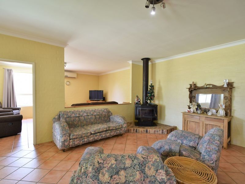 4678 Olympic Highway South, Young NSW 2594