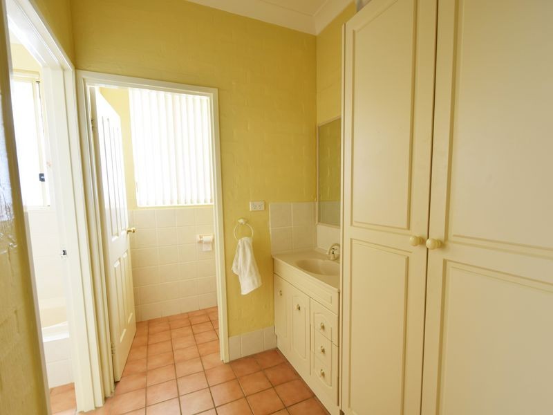 4678 Olympic Highway South, Young NSW 2594