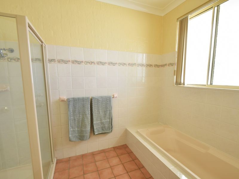 4678 Olympic Highway South, Young NSW 2594