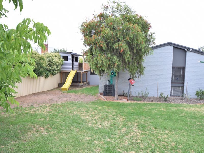 45 Murringo Street, Young NSW 2594