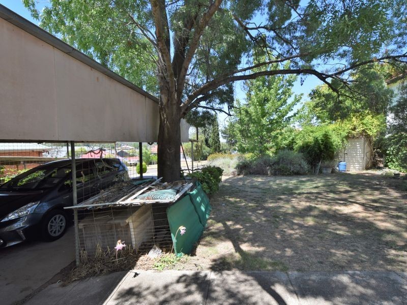 8 Lynch Street, Young NSW 2594