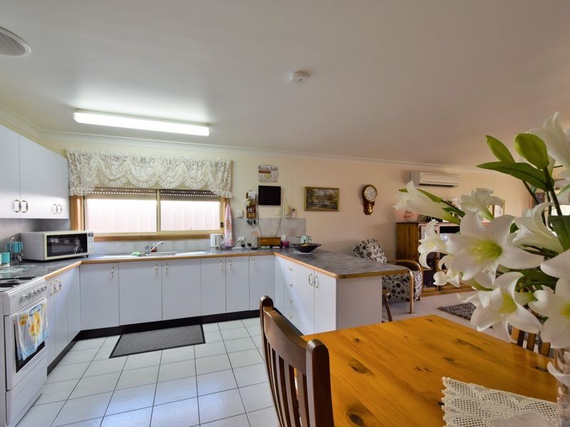 1/32 Pinewiew Circuit, Young NSW 2594