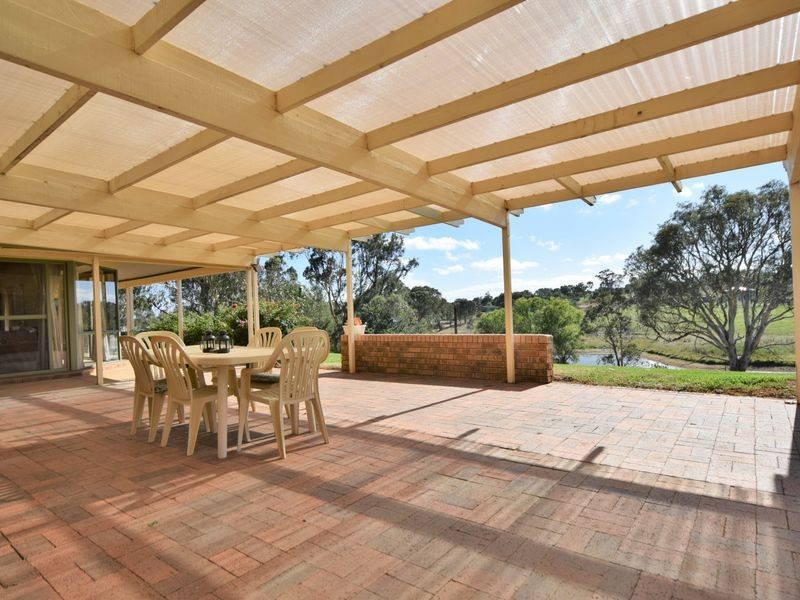 9 Thornell Rd, Young NSW 2594