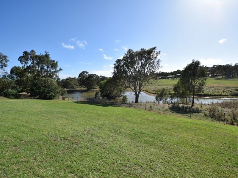 9 Thornell Rd, Young NSW 2594