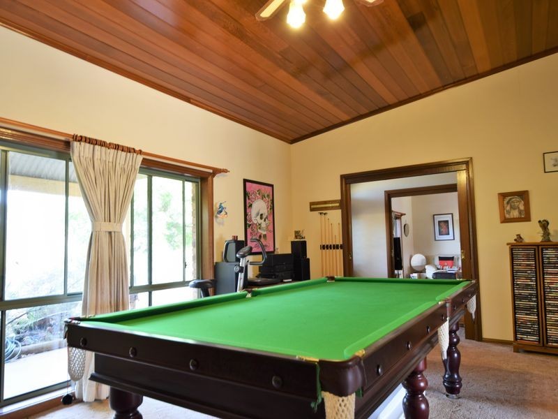 9 Thornell Rd, Young NSW 2594