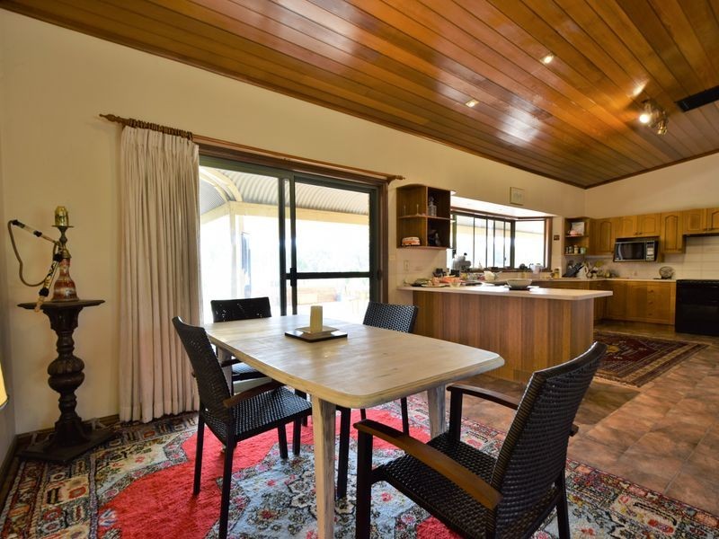 9 Thornell Rd, Young NSW 2594