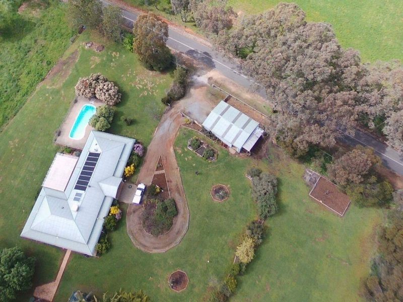 9 Thornell Rd, Young NSW 2594