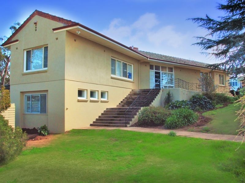 37 Elizabeth Street, Young NSW 2594