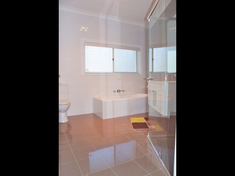 37 Elizabeth Street, Young NSW 2594