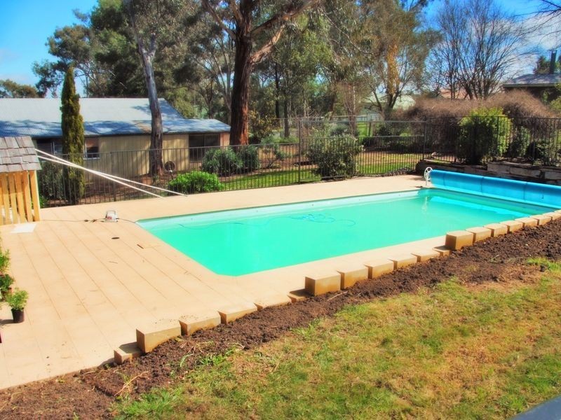 37 Elizabeth Street, Young NSW 2594