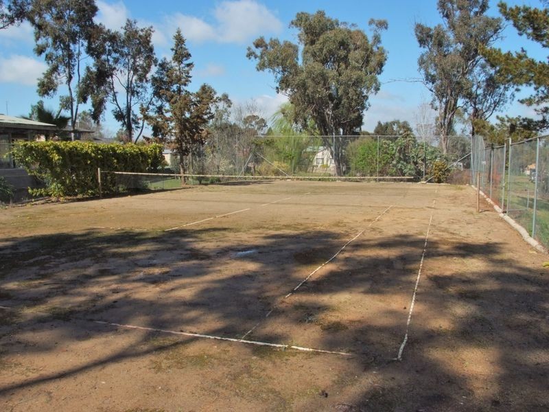 37 Elizabeth Street, Young NSW 2594