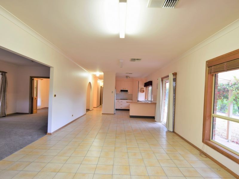 119 Thornell Rd, Young NSW 2594