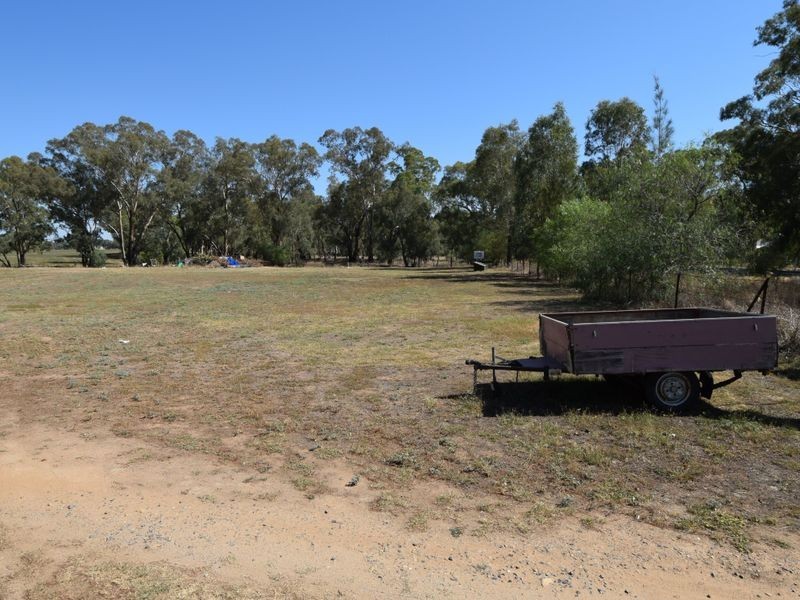 2319 Henry Lawson Way, Young NSW 2594