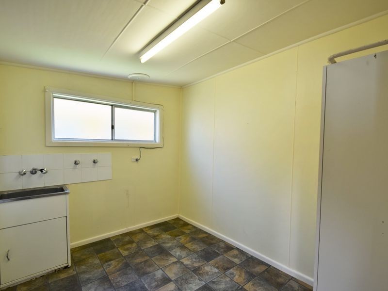 22 Spring Street, Young NSW 2594