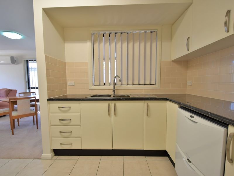 3 – 11 Lachlan Close, Young NSW 2594