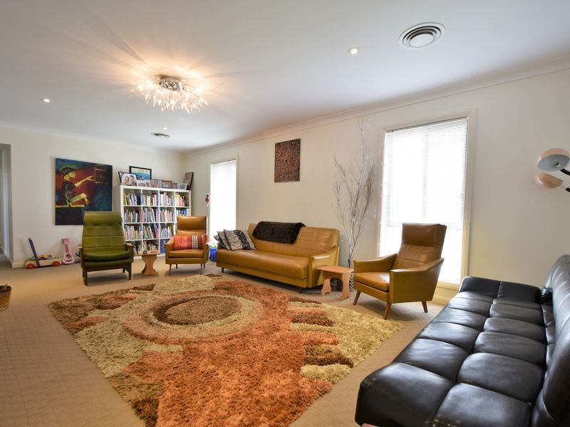 55b Templemore Street, Young NSW 2594