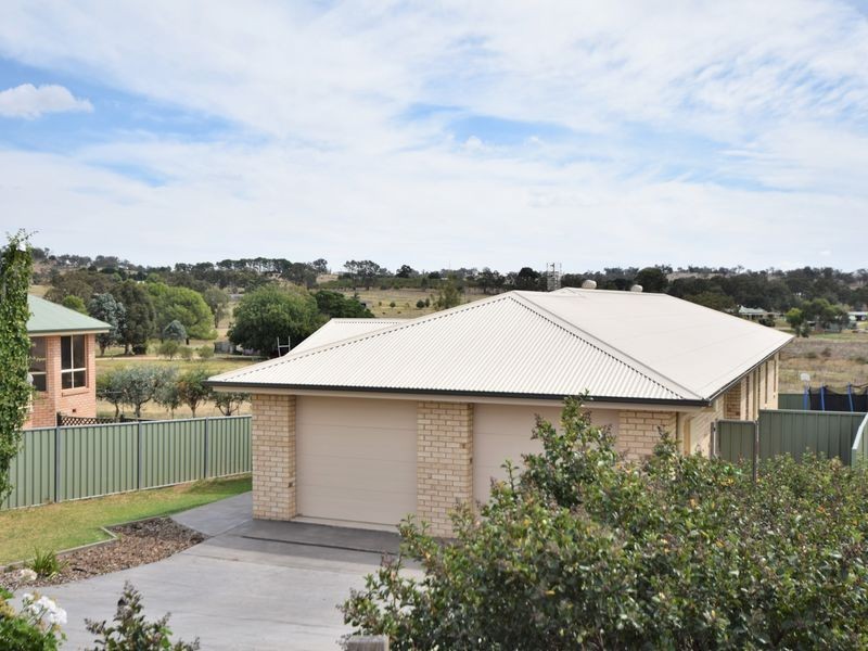 55b Templemore Street, Young NSW 2594