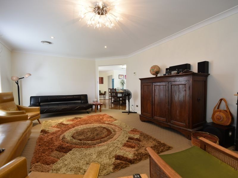 55b Templemore Street, Young NSW 2594