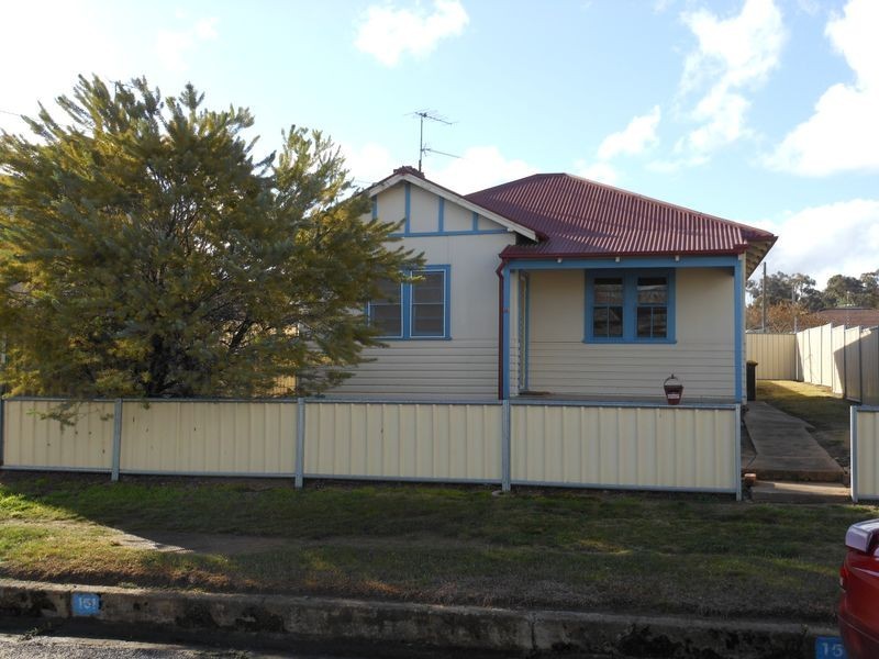 151 Nasmyth Street, Young NSW 2594