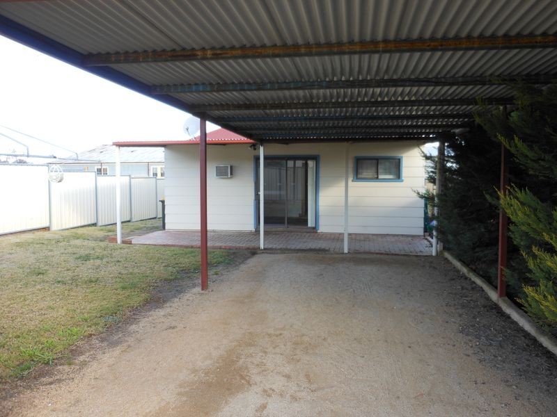 151 Nasmyth Street, Young NSW 2594