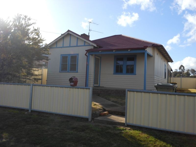 151 Nasmyth Street, Young NSW 2594