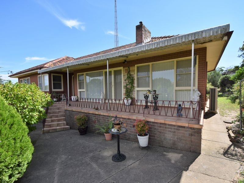 45 Nasmyth Street, Young NSW 2594