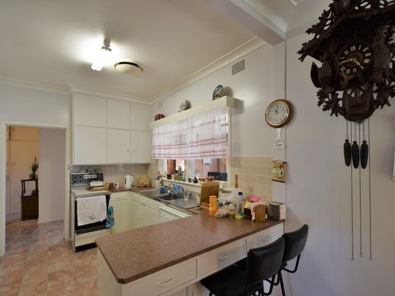 45 Nasmyth Street, Young NSW 2594