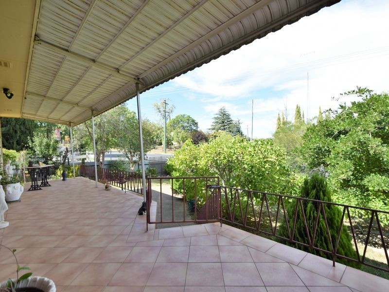 45 Nasmyth Street, Young NSW 2594