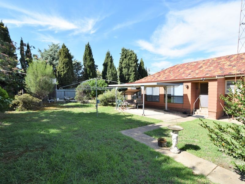 45 Nasmyth Street, Young NSW 2594