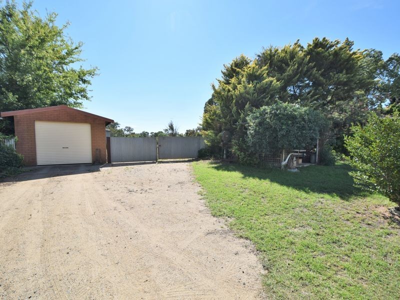 45 Nasmyth Street, Young NSW 2594